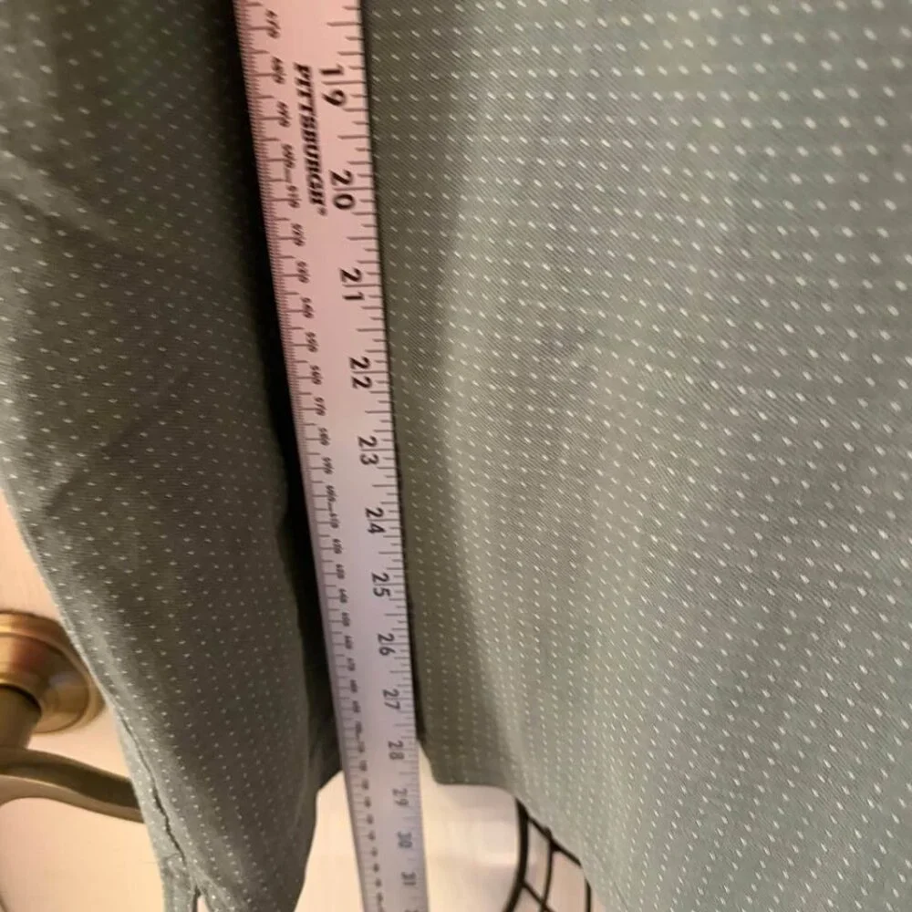 Banana Republic Mens XL Green w/White MiniDots Performance Pique Polo EUC Office